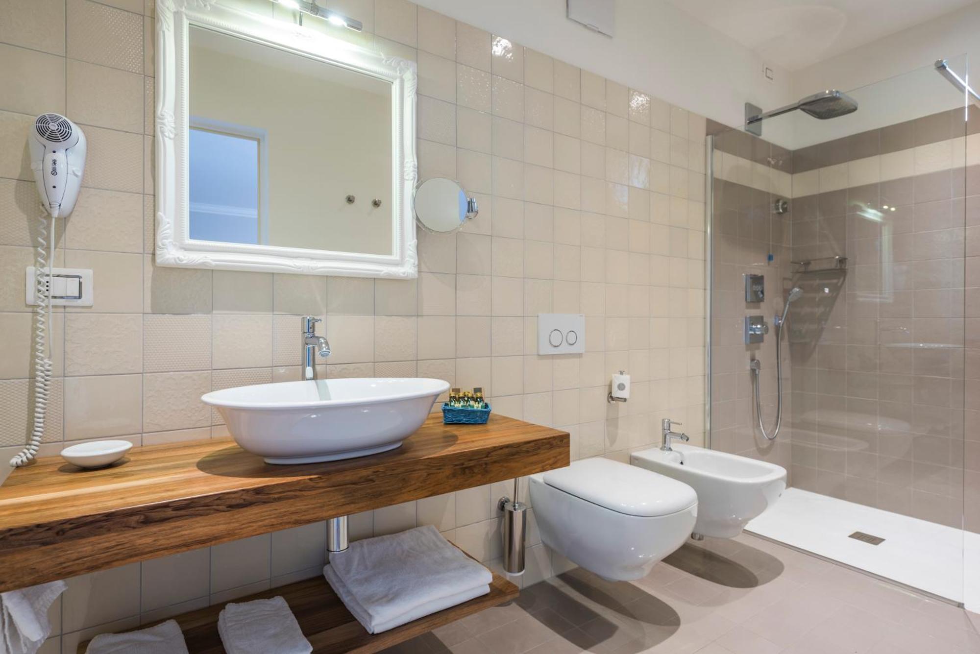 Villa Italia Luxury Suites And Apartments Арко Экстерьер фото