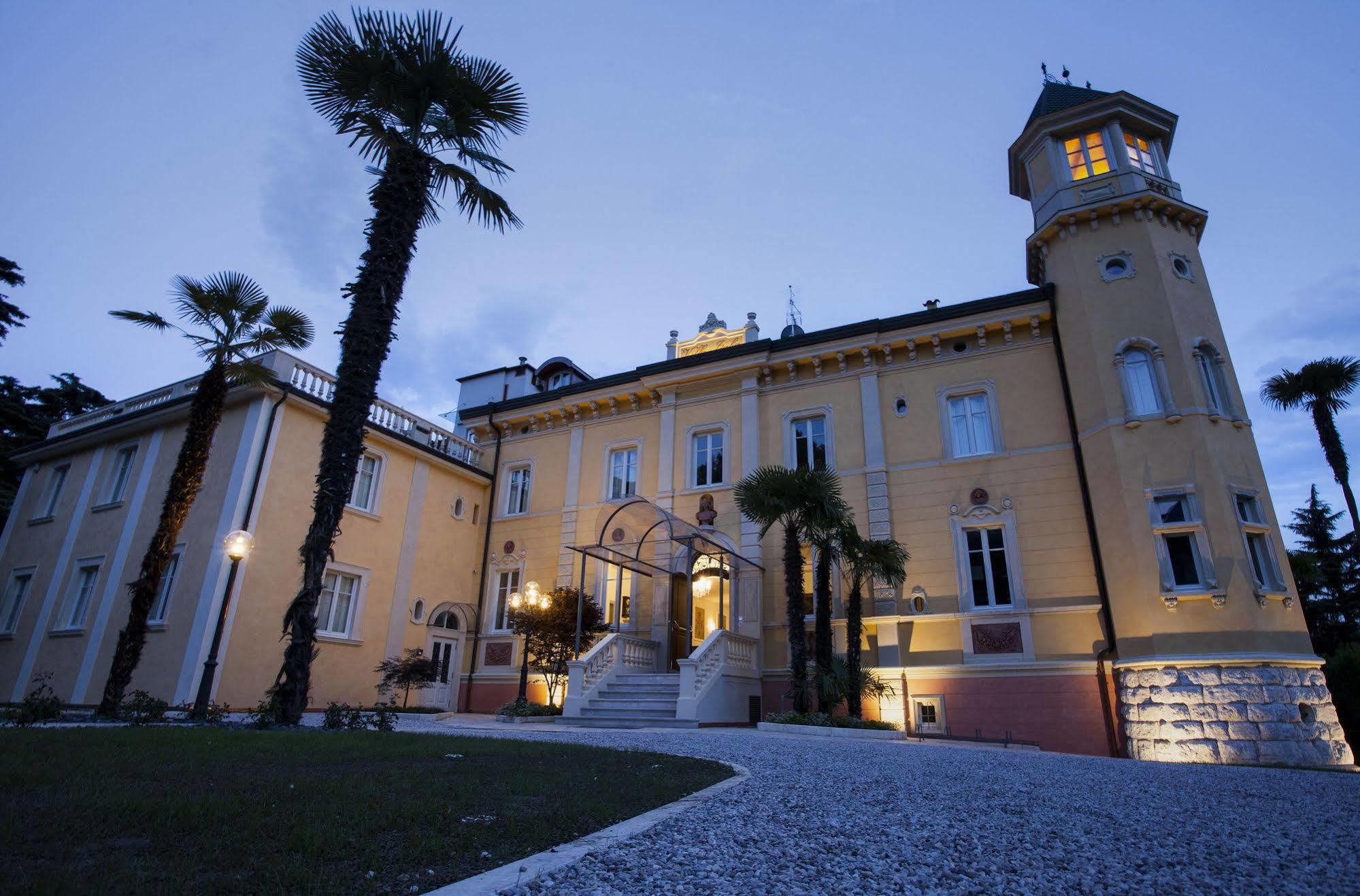 Villa Italia Luxury Suites And Apartments Арко Экстерьер фото
